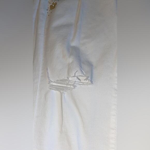 Cristina Barros Women's White Floral Embroidery Jeans - Straight Leg Cotton - Picture 8 of 10